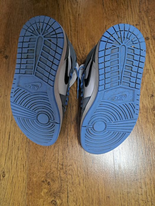 Jordan 1 University blue