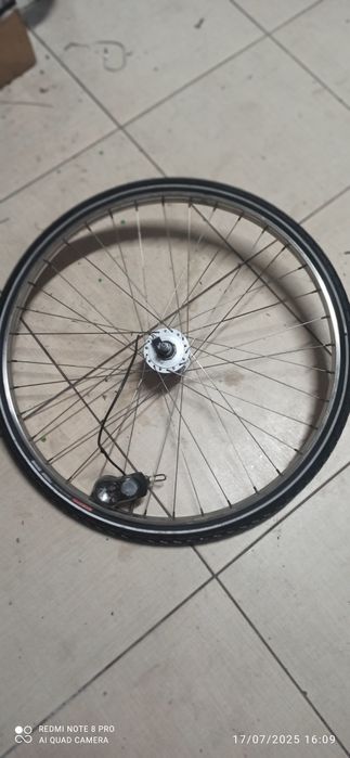 Roată Inox dinam în butuc completă