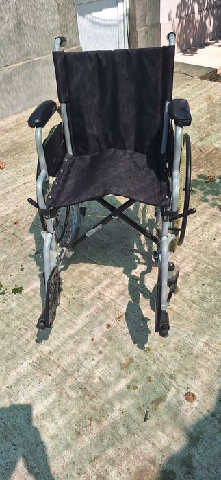 carut persoane cu dizabilitati