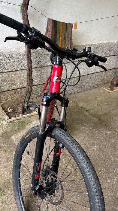 Продавам колело carrera kraken 27.5 red 2021