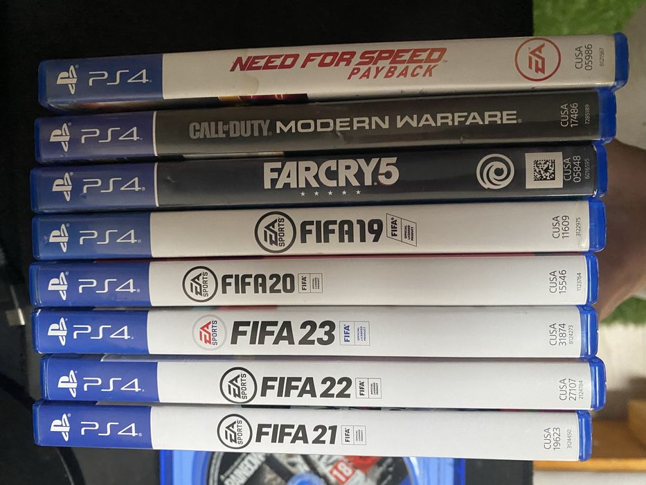 Vand jocuri sau schimb