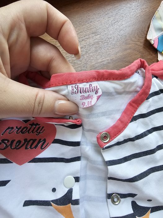 Уостюмчик и косбинезоны для девочки 3 -6 месяцев