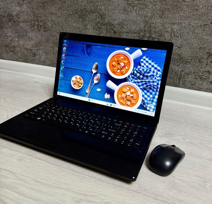 Ноутбук Lenovo core i3 Nvidia GT 610M ОЗУ 8 gb SSD 120 gb