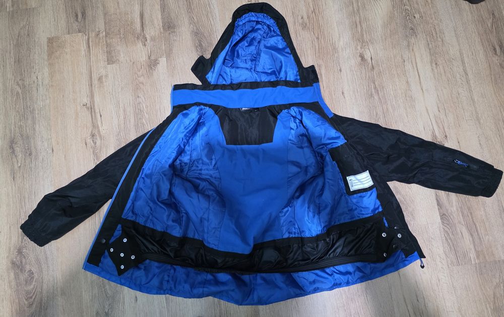 Зимно яке с качулка