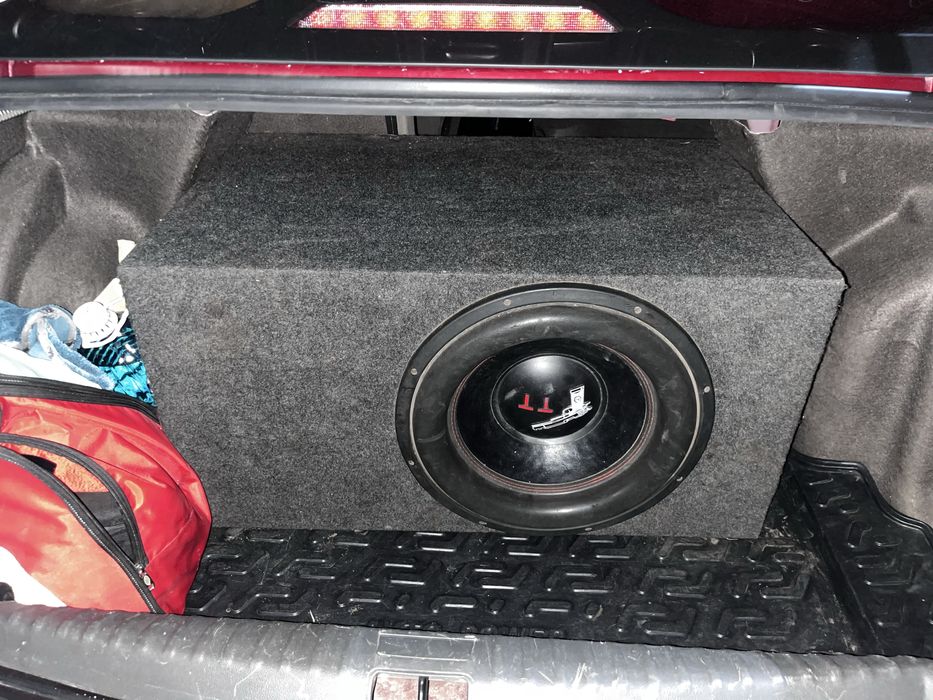 Сабвуфер с усилителем