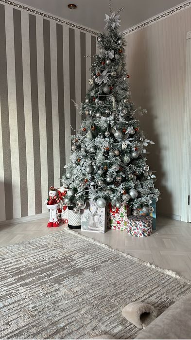 Елка  новогодняя искусственная