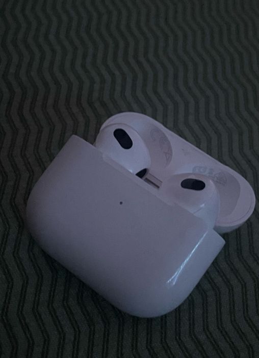AirPods 2 perfect funcționale