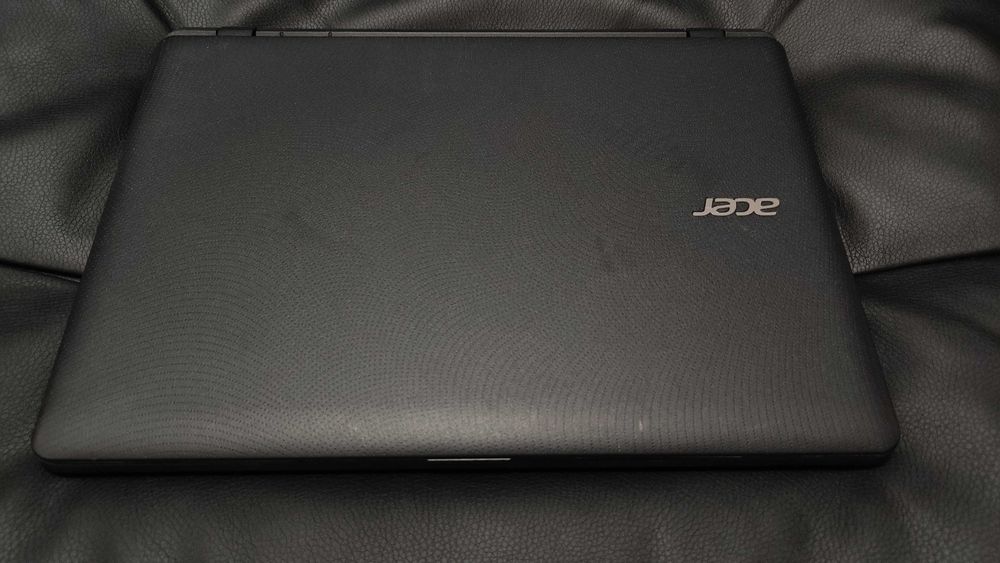 Laptop mini Acer Aspire ES1-131 11.6 inch