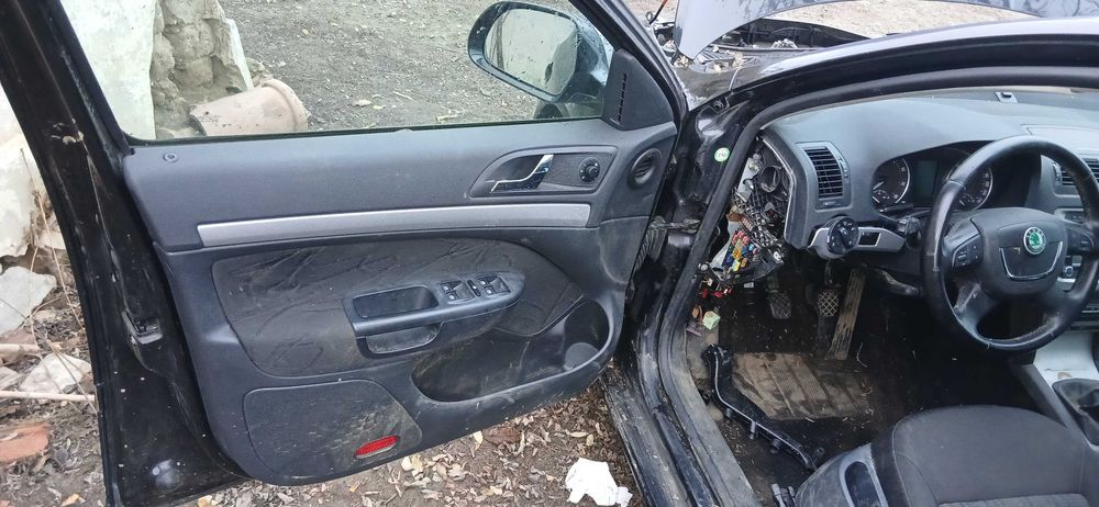 Vand piese skoda octavia 2 1.2 tsi benzina 105 cp 2011