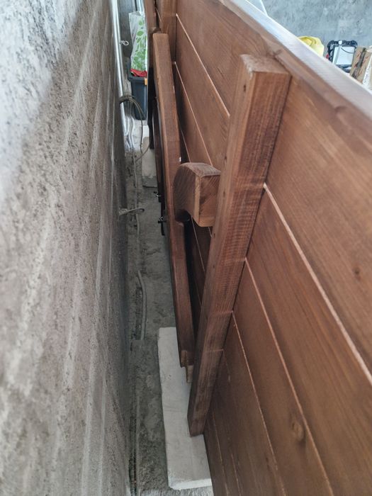 Masa lemn masiv de vanzare