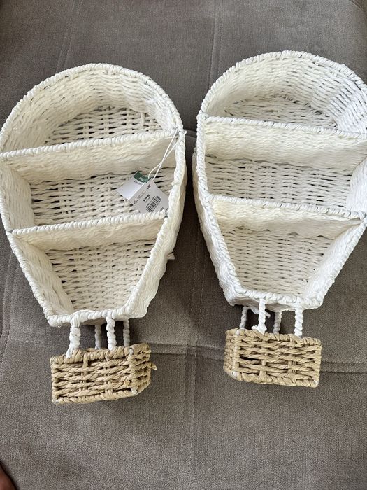 Rafturi perete in forma de balon