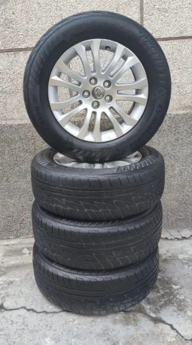 Тайота Сиена  XLE диск с шинами