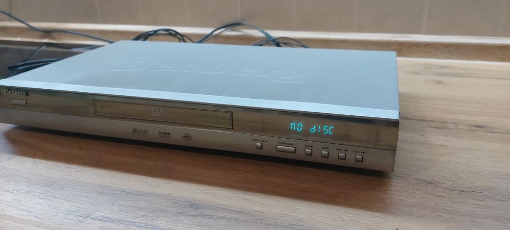 DVD плеер. Elenberg