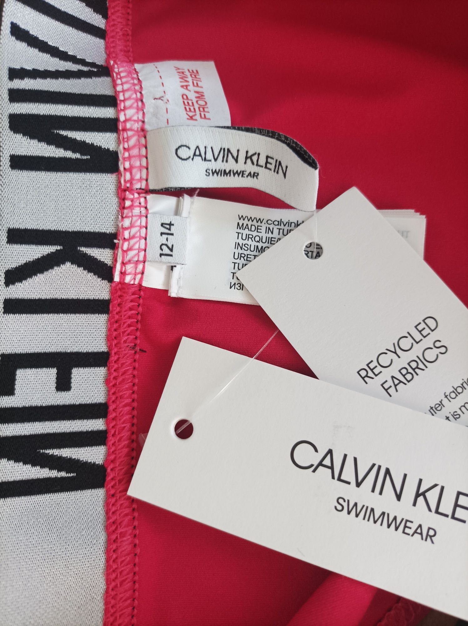 Calvin Klein 12-14год нов бански