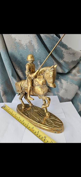 Cal și călăreț din bronz