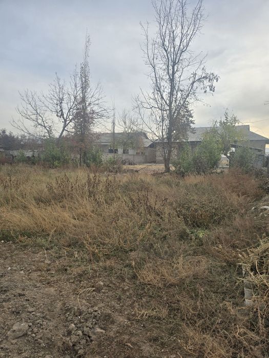 Срочно продаётся земельный участок.  Можно три сотки, можно четыре,