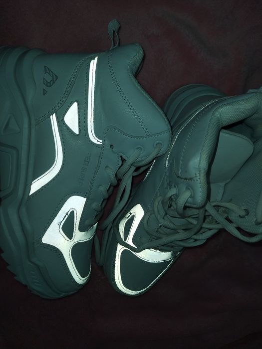 Krasoffka jenskiy fosforli