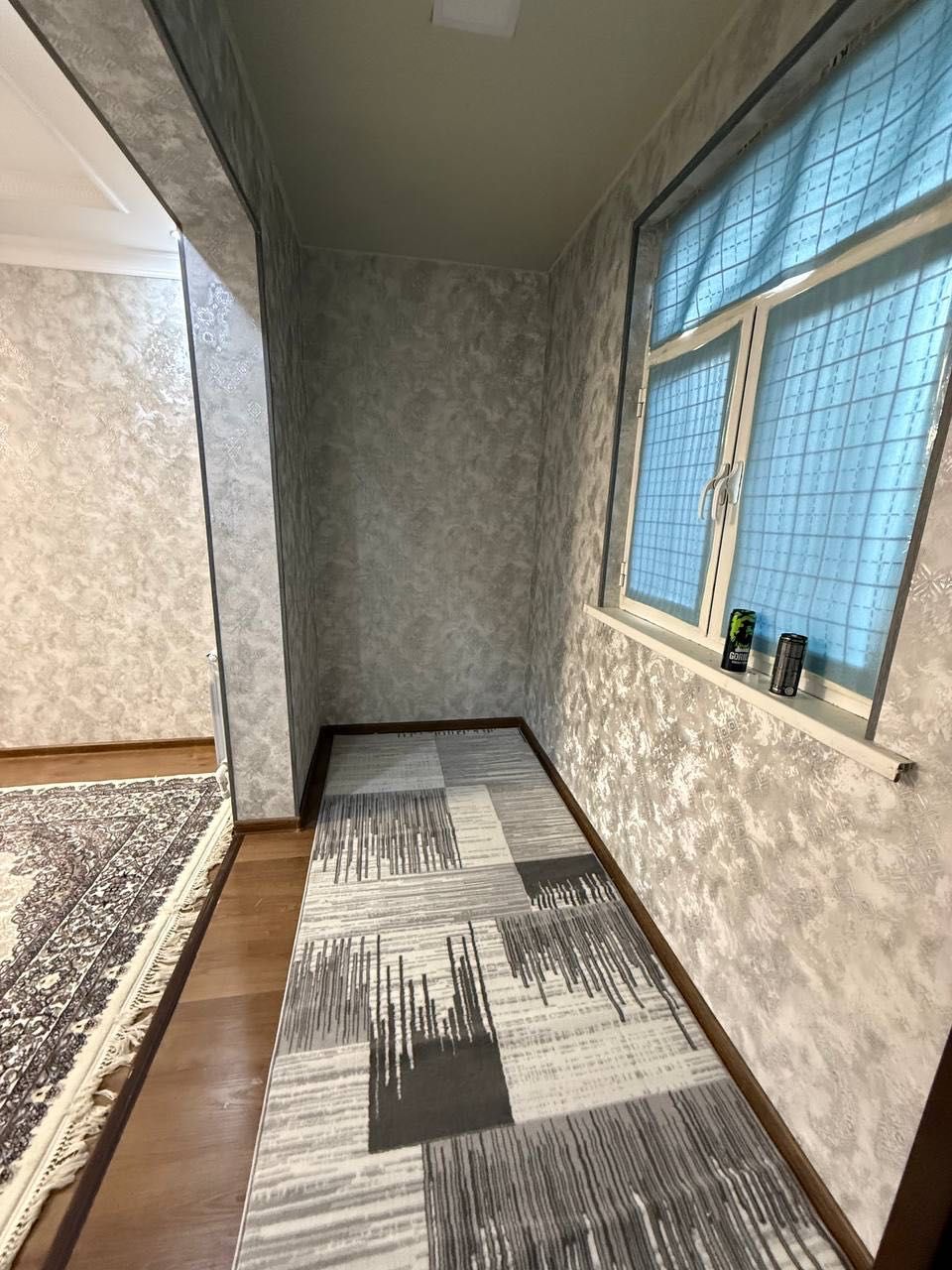 2 hona 3 hona  qilingan 1.5/6 balkon kvartira
