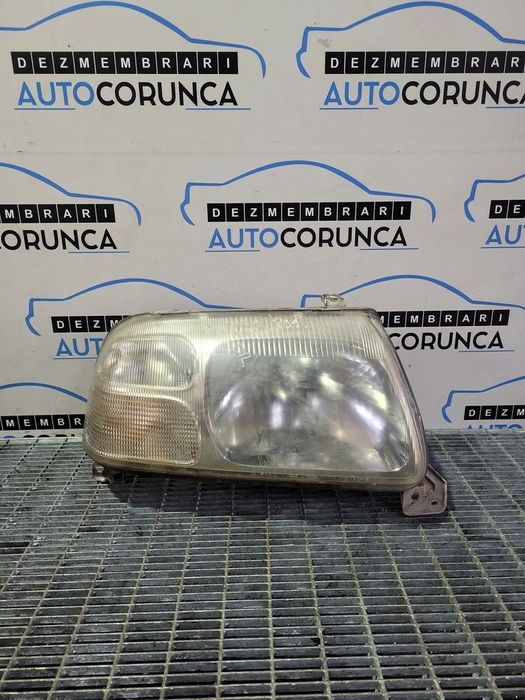 Far Dreapta Suzuki Grand Vitara TD 1998 - 2005 SUV 4 Usi (899) Fara xenon