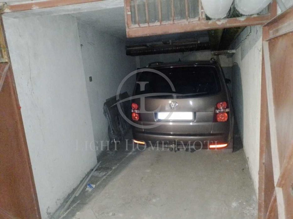 Продава се Гараж / Паркомясто в Пловдив, Мараша - 18 кв.м за 1762 €/кв.м - Снимка #1