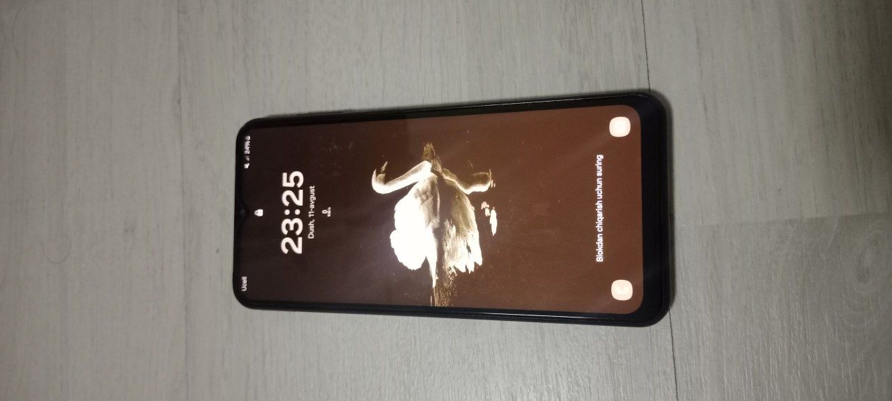 Samsung telefon sotiladi