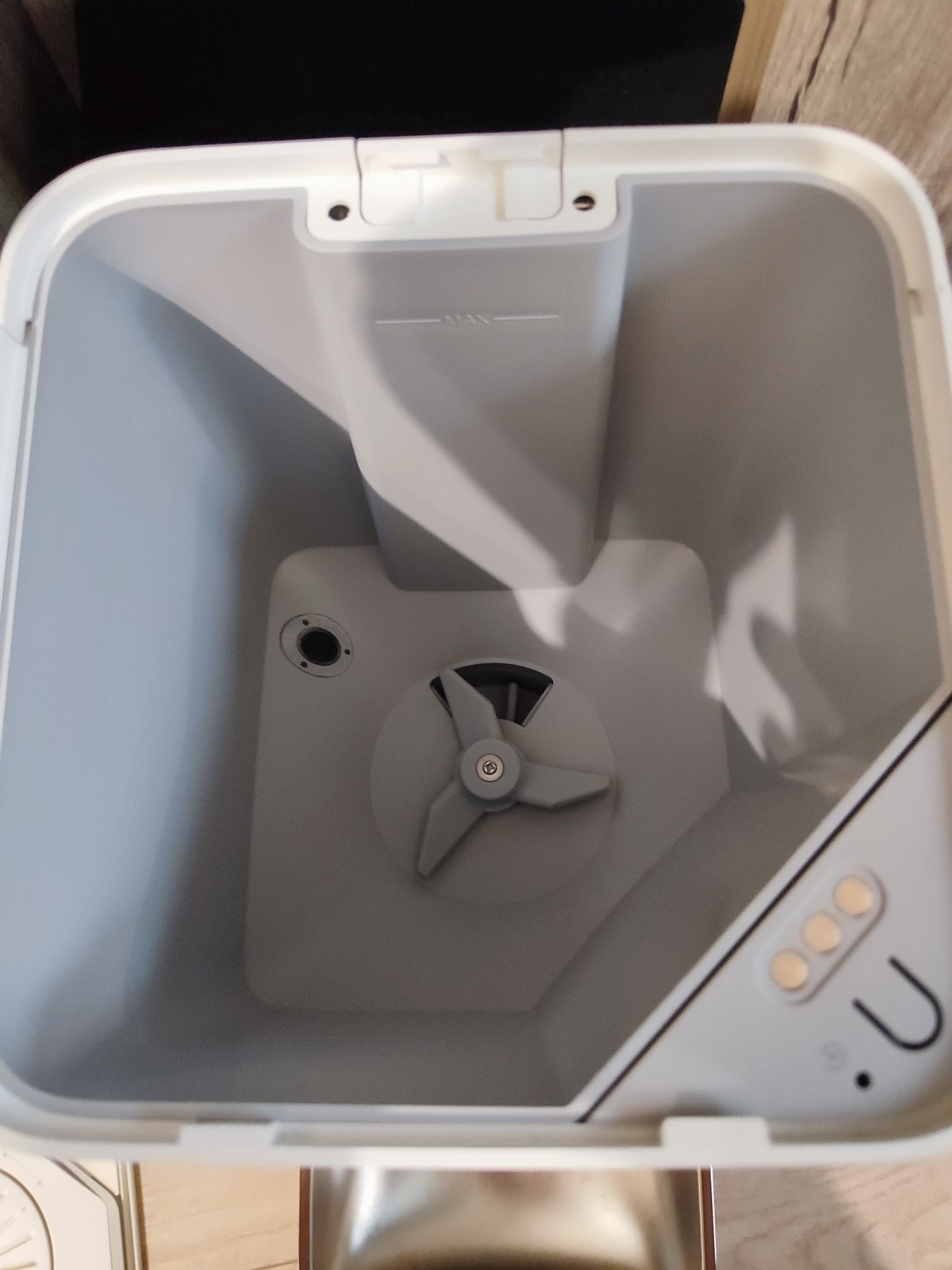 Xiaomi BHR6143EU хранилка за домашни любимци

 5.00