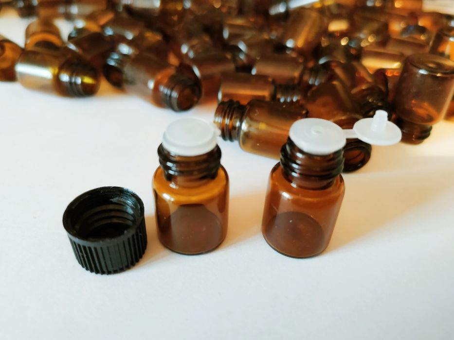 Мини бутылочки для эфирных масел + подарок