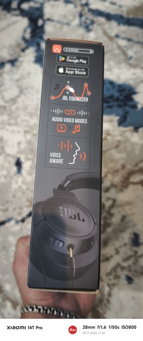 Срочно продам ОРИГИНАЛ наушник JBL TuneBT