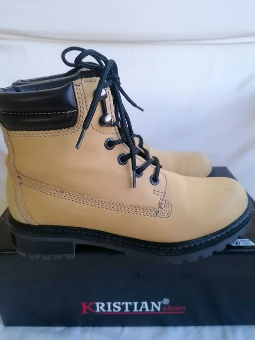 Боти зимни  естествена кожа  25  лв