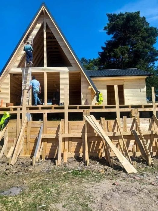 Case si containere modulare pe structură metalică rezistentă și inveli