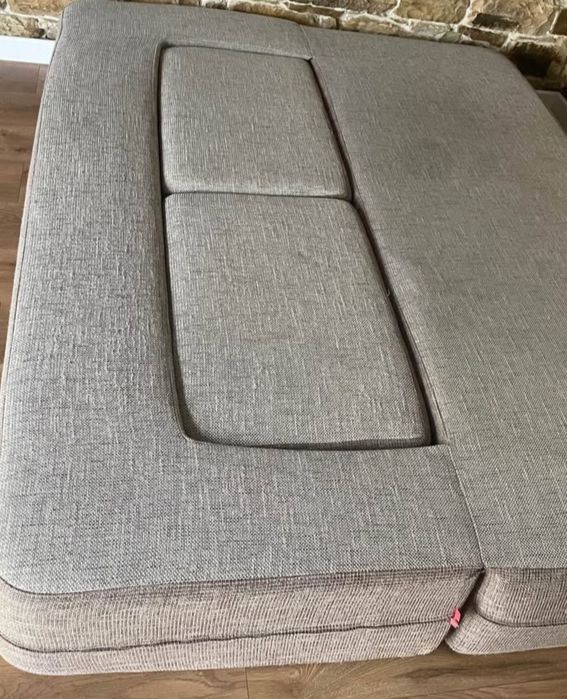 Vând pat extensibil din burete că cel din poza