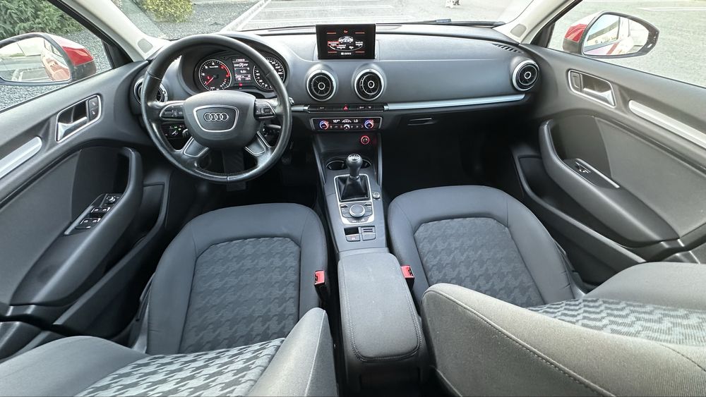 Audi A3 , berlina , 1.6 tdi , euro 6 , 120 000 km verificabili