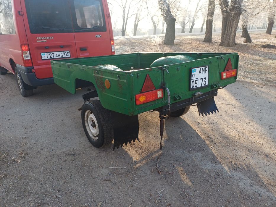 Продам легковой прицеп заводской с документами