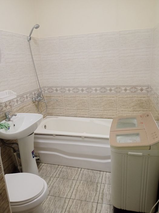 Ijaraga 1 xonalik kvartira shahar hokimiyati orqasida