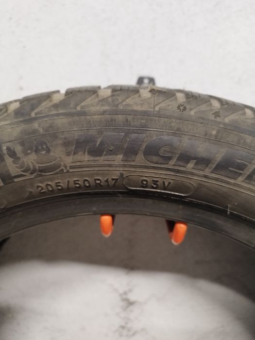 Зимни гуми Мишелин