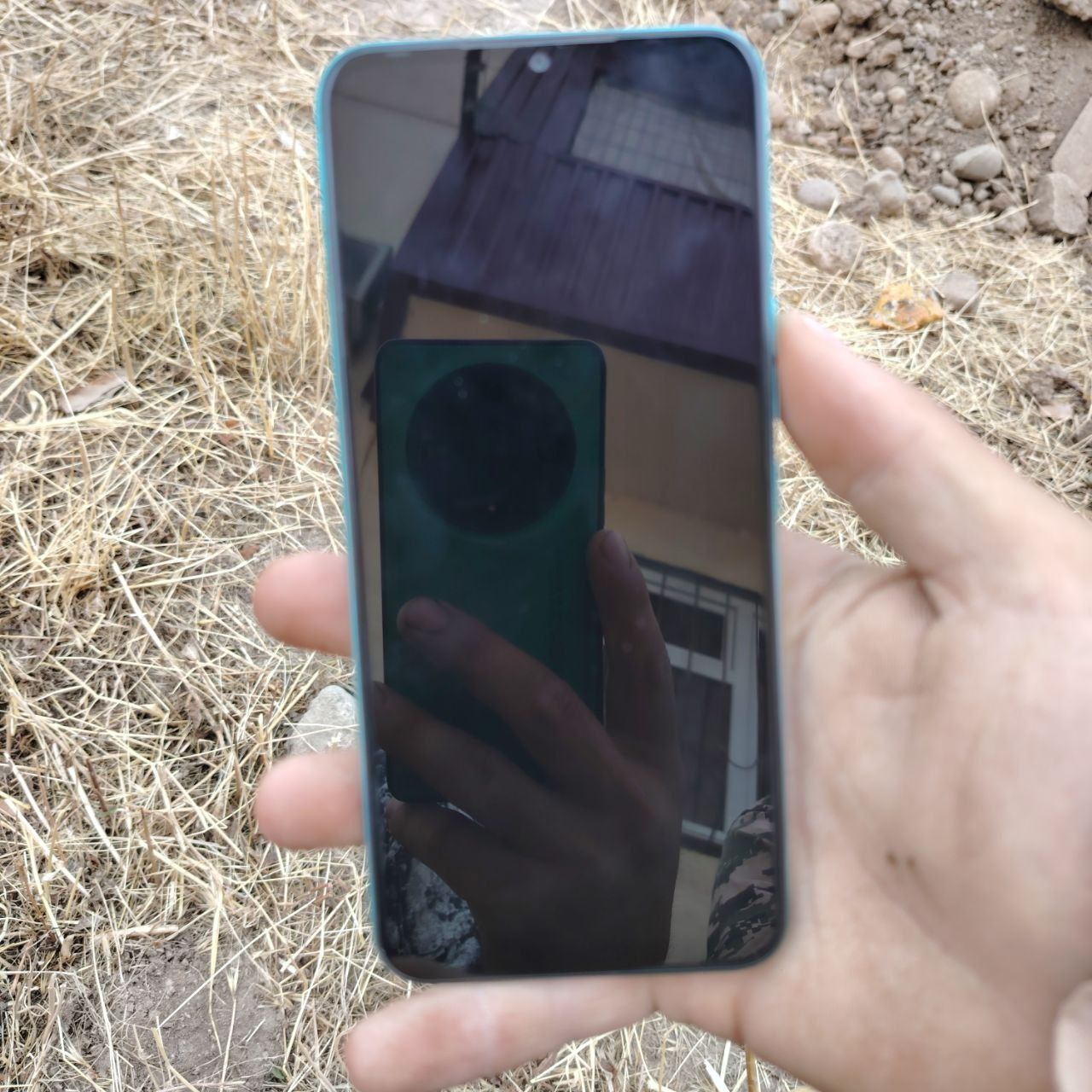 Tecno spark 8c ideal