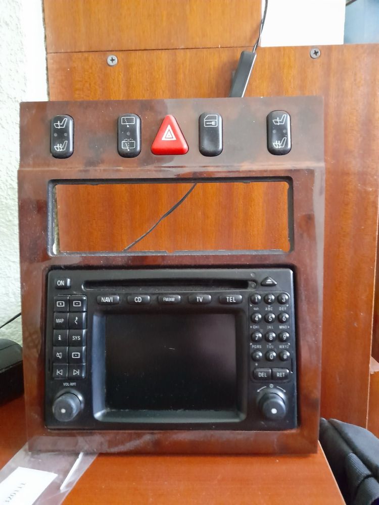 Махагон за Mercedes W210