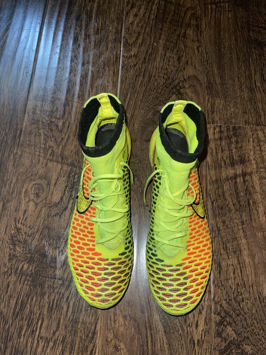 Ghete fotbal Nike Magista ACC