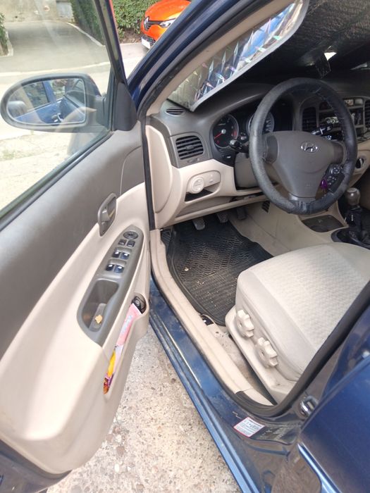 Vând Hyundai accent 3
