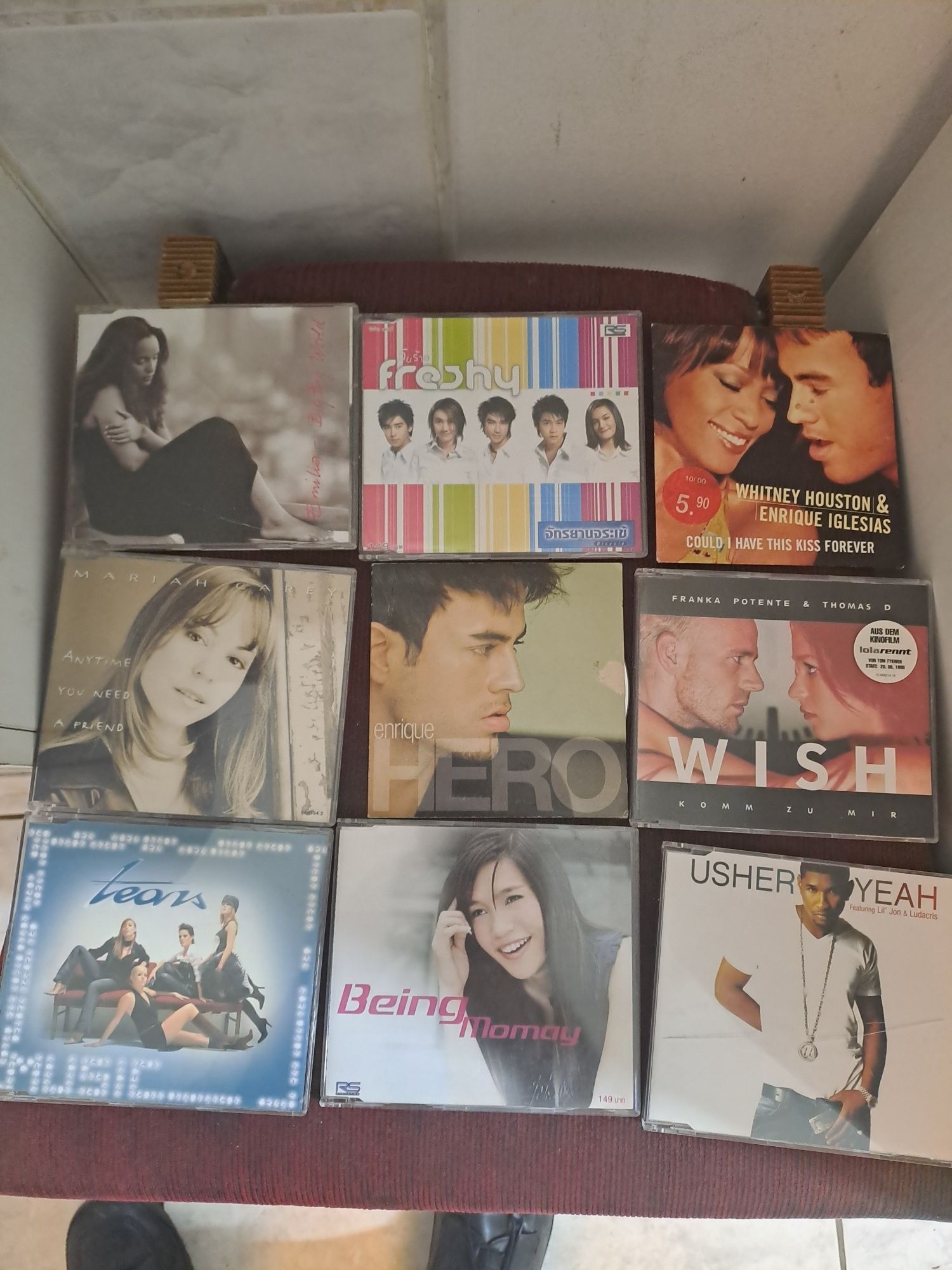 Lot cd single 300 buc