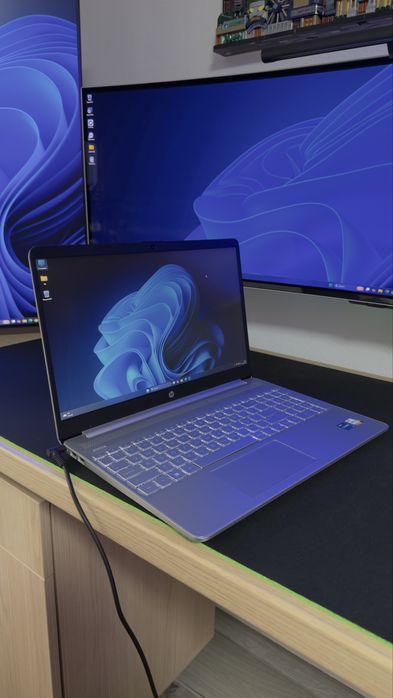 Laptop HP 15s i5/16GB/512GB Tastatura Iluminata