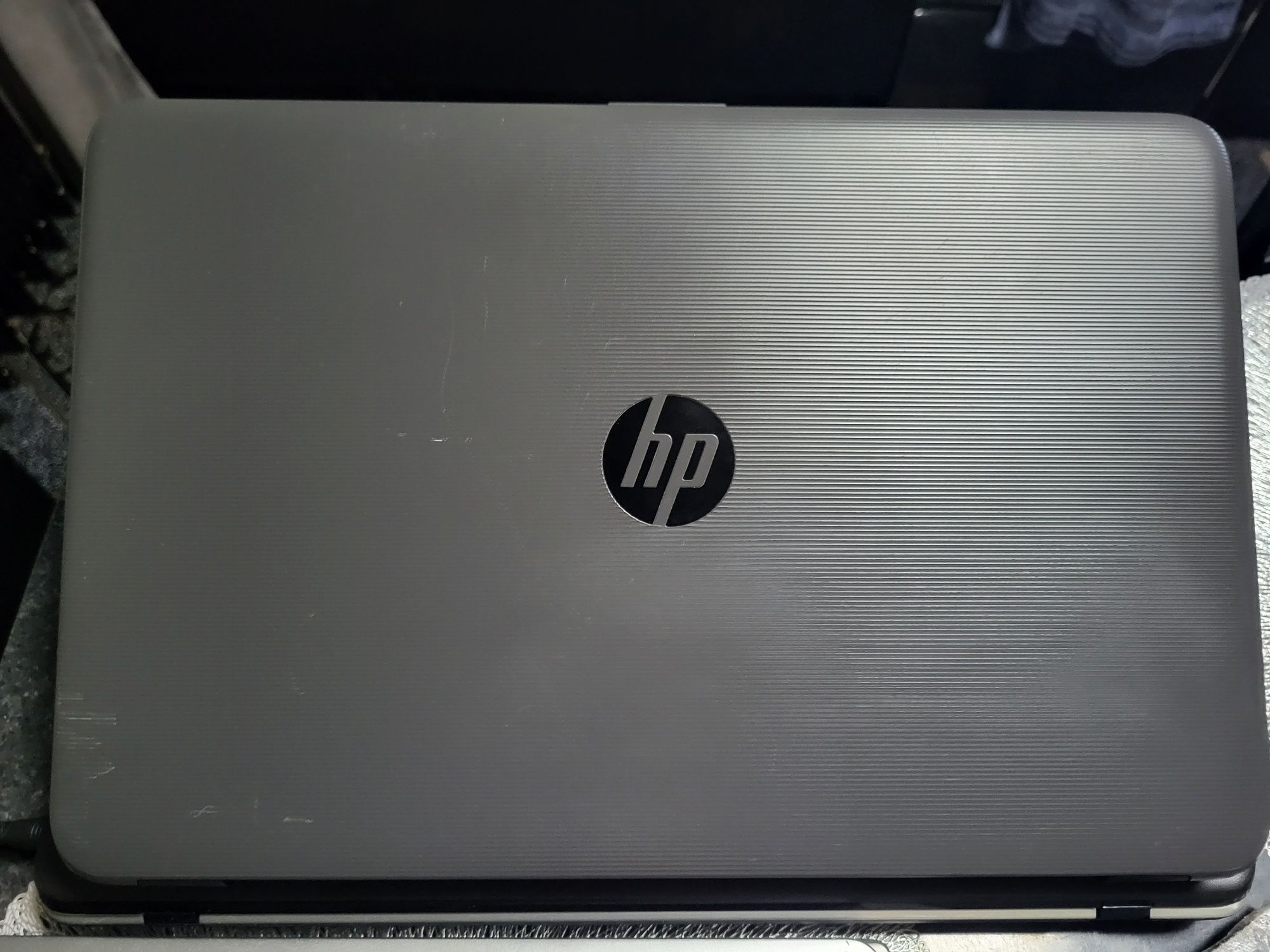 vand laptop Hp 15 250 G3..15.6 inch..i3 gen 5..8 gb rami