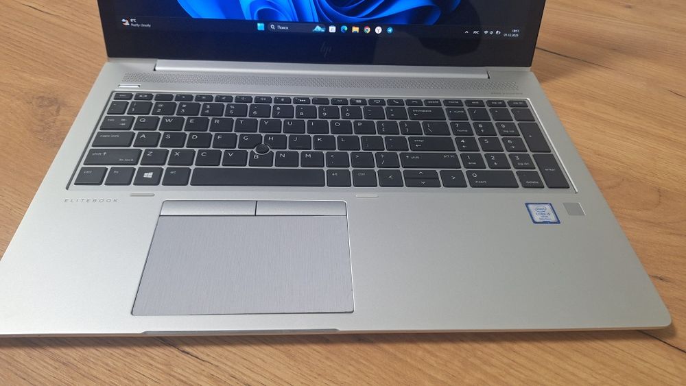 Срочно продается Ноутбук HP elite book сенсор идеальном состоянии
HP e