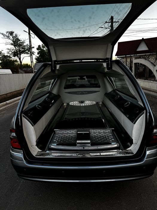 Mercedes E class 280  FUNERAR !! 2008 !! 5 locuri !!