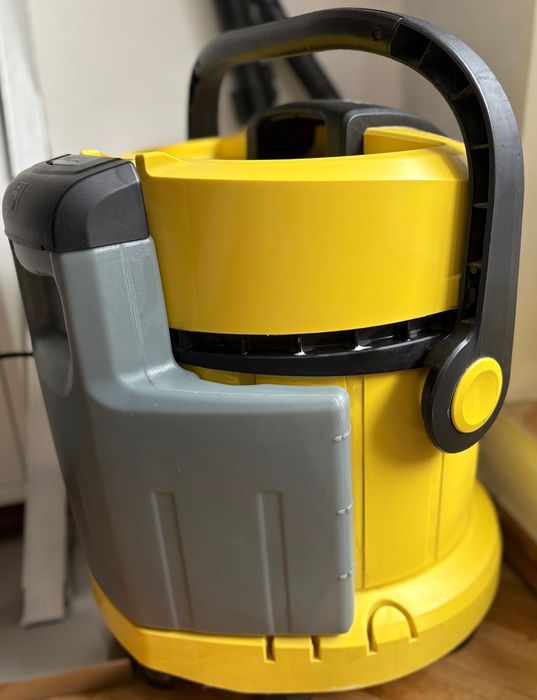 Aspirator cu spalare, tip spray-extractie, Karcher SE 4001, 1400 W