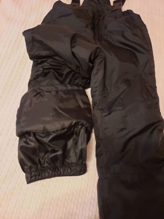 Pantaloni impermeabili Coccodrillo mărime 116 cm