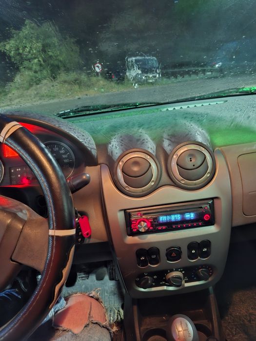 Vand Dacia logan