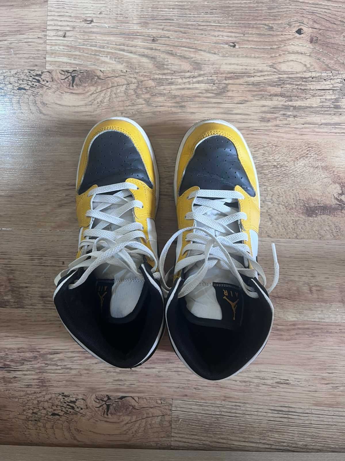 NIKE JORDAN 1 за момиче/жена 38ти номер