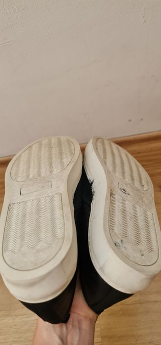 Сникърси естествена кожа