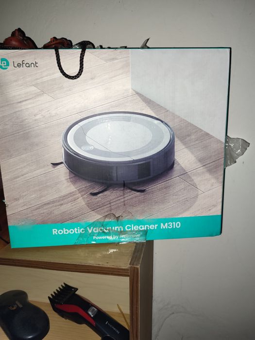 Aspirator robot Lefant M310, 350 de lei, nou in cutie